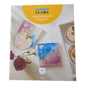 Mondo Llama Resin Coasters Kit NEW